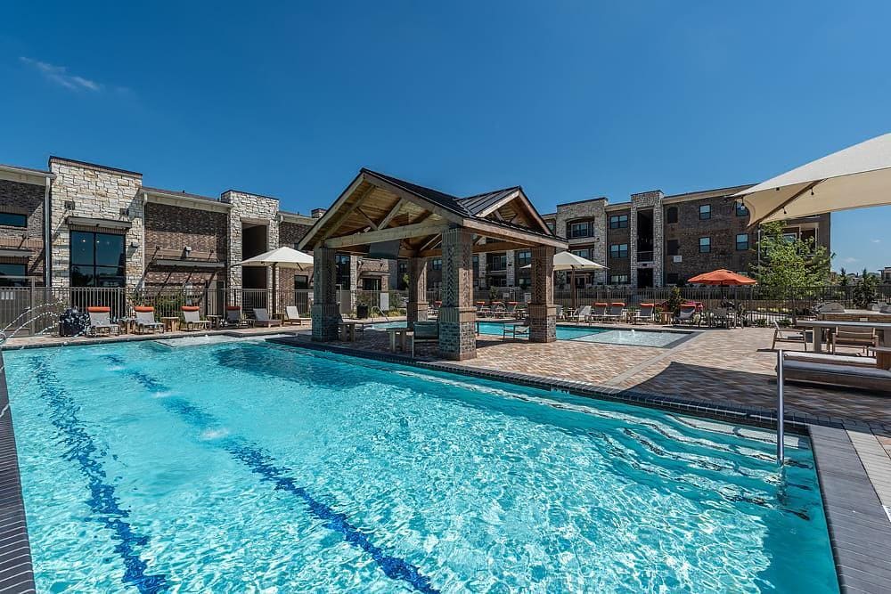 Building Photo - 6300 F 423