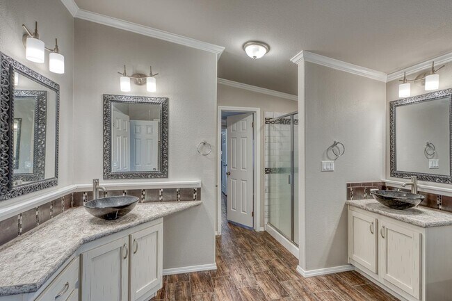 Building Photo - 826 Sandy Mountain Dr