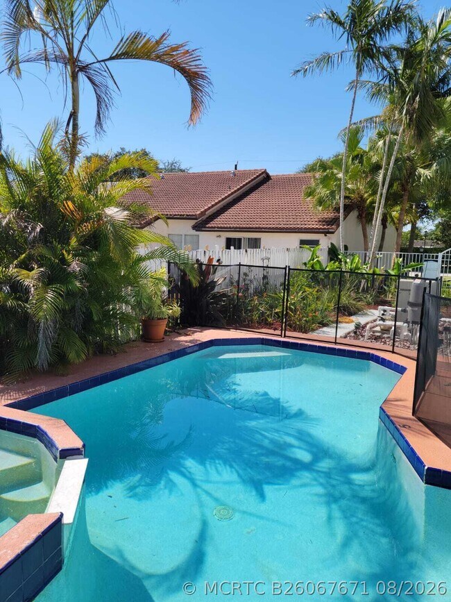 Building Photo - 10837 Palm Spring Dr