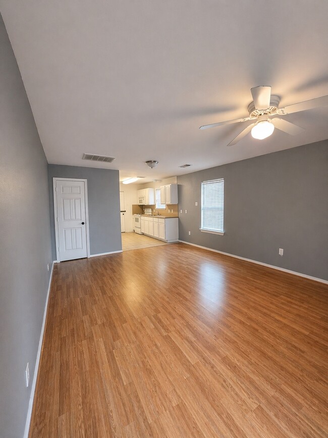 Building Photo - 3367 Angel Ln