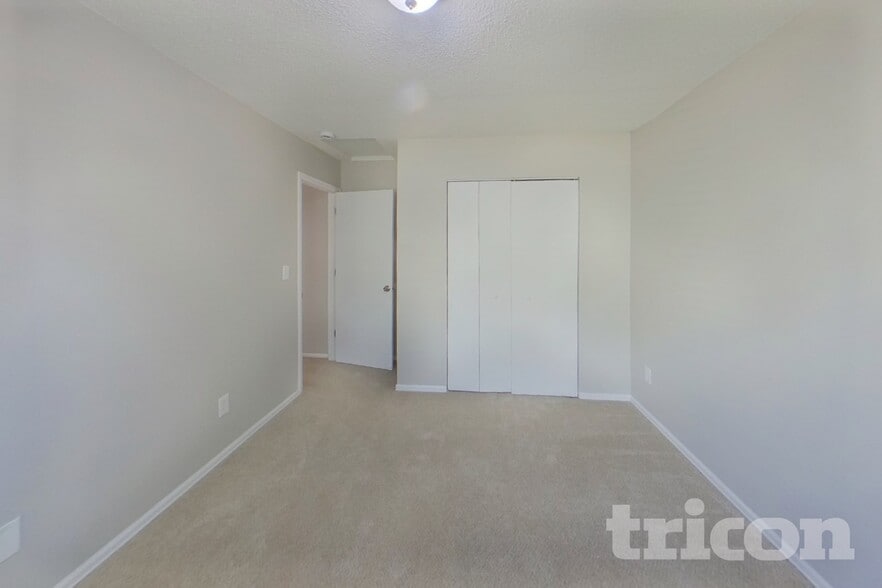 Building Photo - 4650 Dooley Way