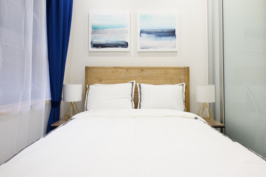 Building Photo - 315 E 78th St