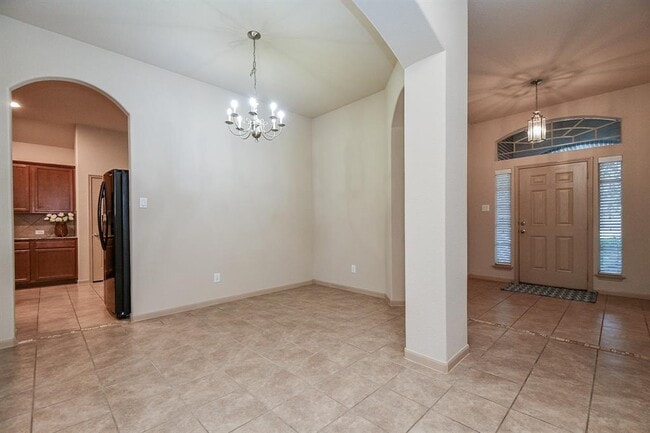 Building Photo - 110 Sweet Leaf Grove Ln