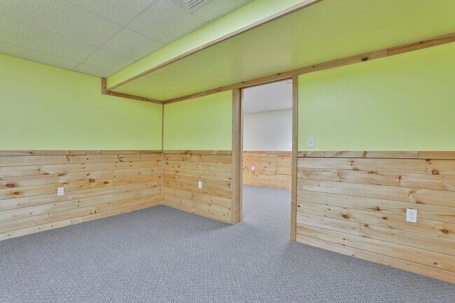 Building Photo - 98 Barbara Ln