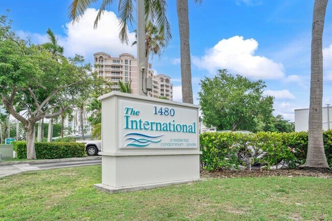 Building Photo - 1480 S Ocean Blvd
