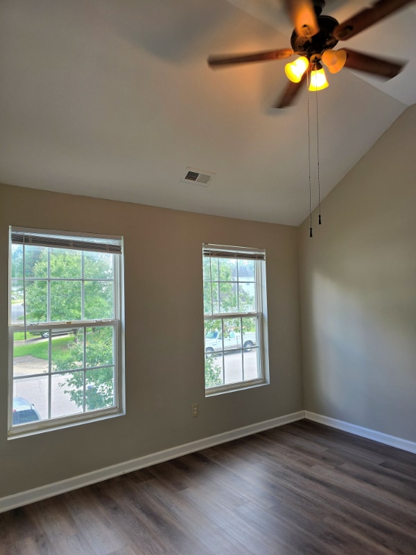 Building Photo - 945 Ujamaa Dr