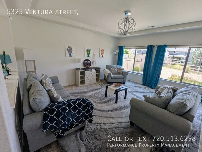 Building Photo - 5325 Ventura St