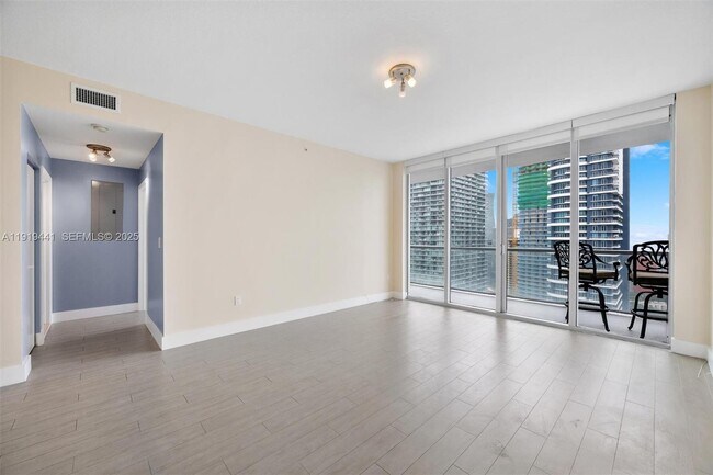 Building Photo - 79 SW 12th St