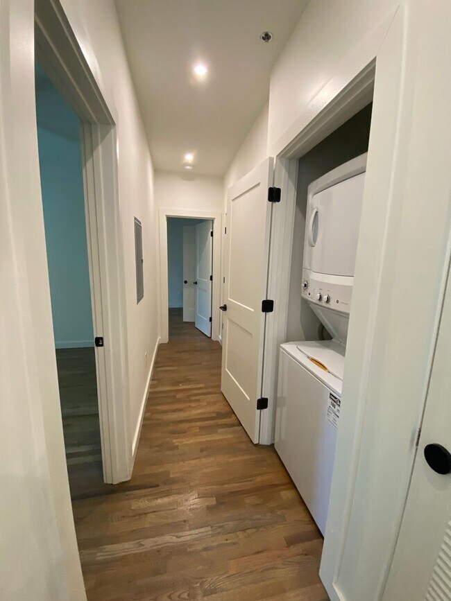 Building Photo - Brand New Luxury Apartments Steps from Beltline