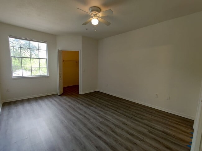 Building Photo - 17104 Carrington Park Dr