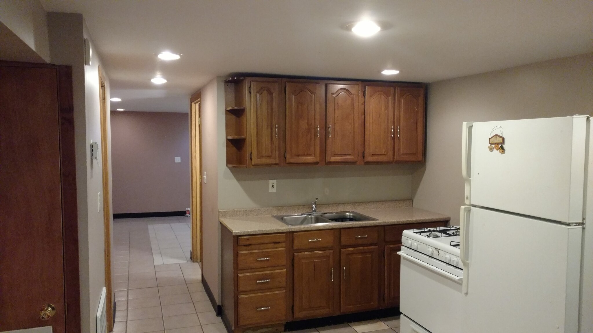 kitchen, hallway - 2325 W 23rd St