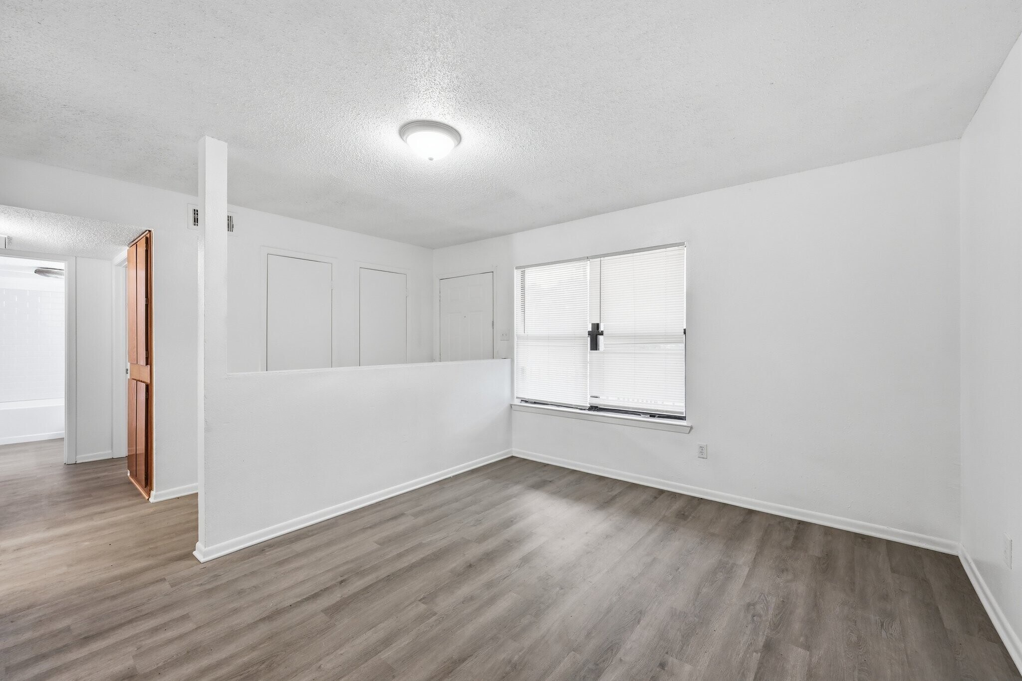 Building Photo - 1410 S Elizabeth Ave