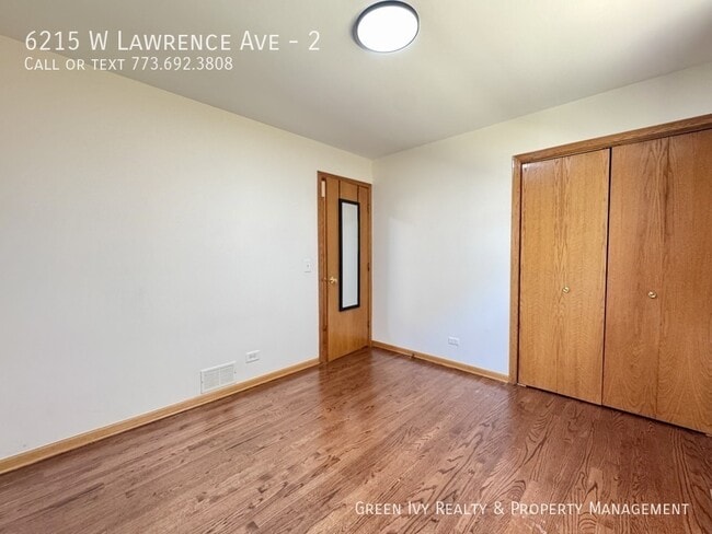 Building Photo - 6215 W Lawrence Ave