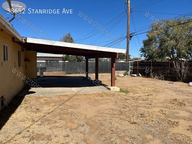 Building Photo - 38652 Stanridge Ave