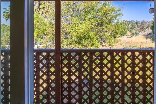 Building Photo - 2319 Ridgeway Dr