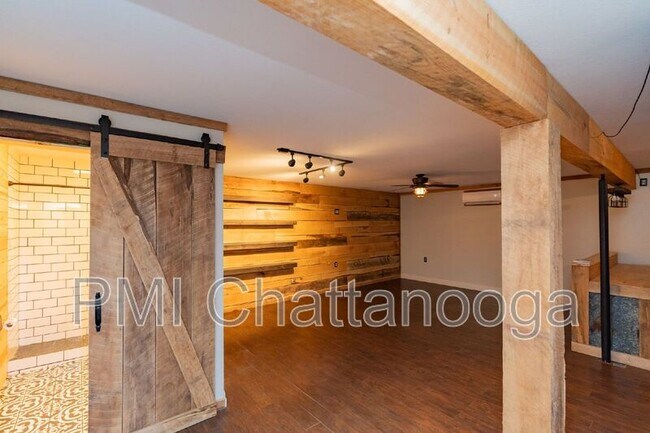 Building Photo - 7173 Brady Dr