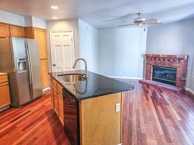 Building Photo - 25715 SE 36th Pl