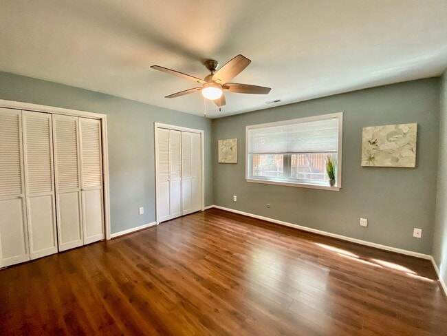 Building Photo - Charming Ranch-Style Home With Garage Avai...