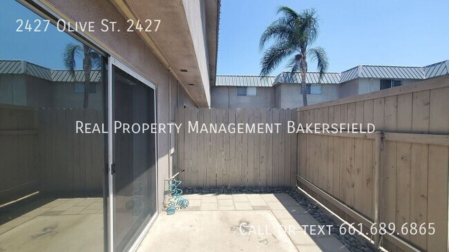 Building Photo - 2427 Olive St