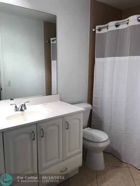Building Photo - 9466 Boca Cove Cir