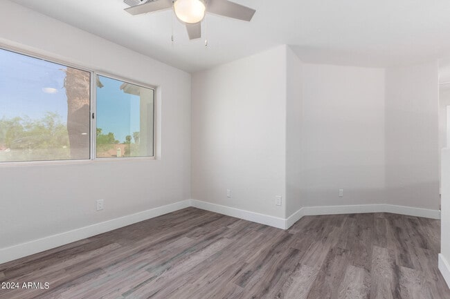 Building Photo - 9611 S 50th St