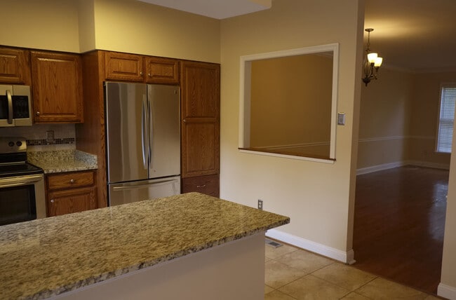 Building Photo - Charming 4 Bedroom/3 Bathroom Townhome in Mays Chapel-Chapelgate (Lutherville)