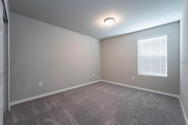 Building Photo - 5252 Sanders Oak Trl