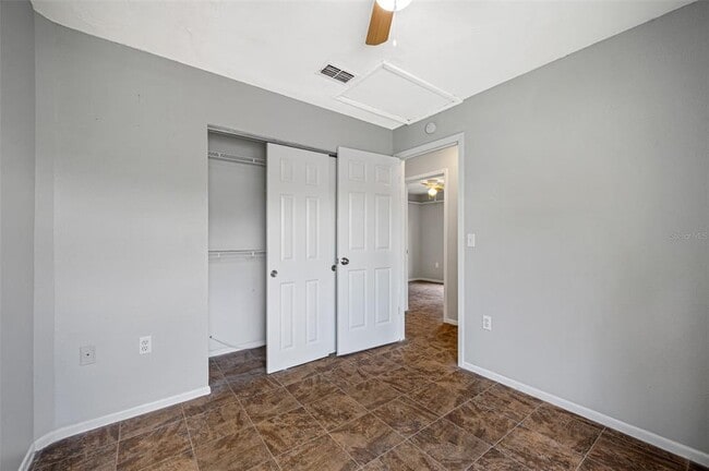 Building Photo - 1411 Thistledown Dr