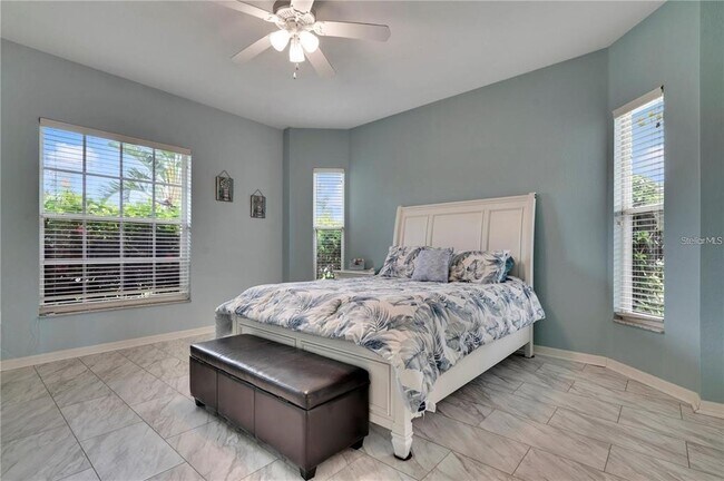 Building Photo - 23420 Peachland Blvd