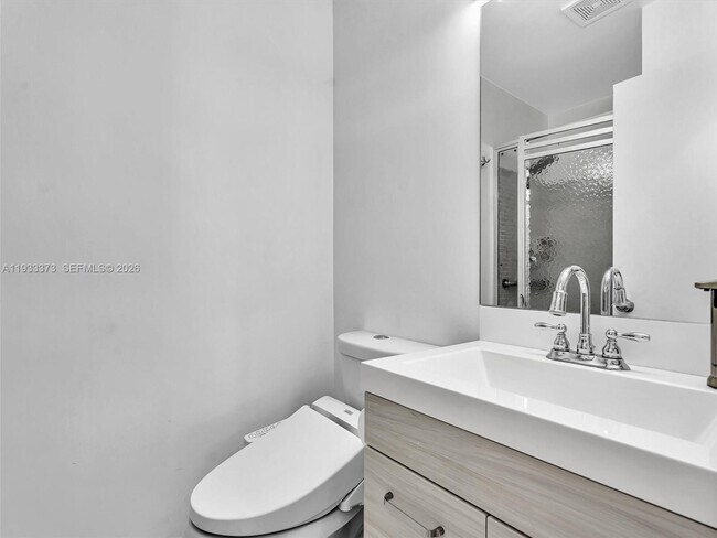 Building Photo - 406 Sailboat Cir