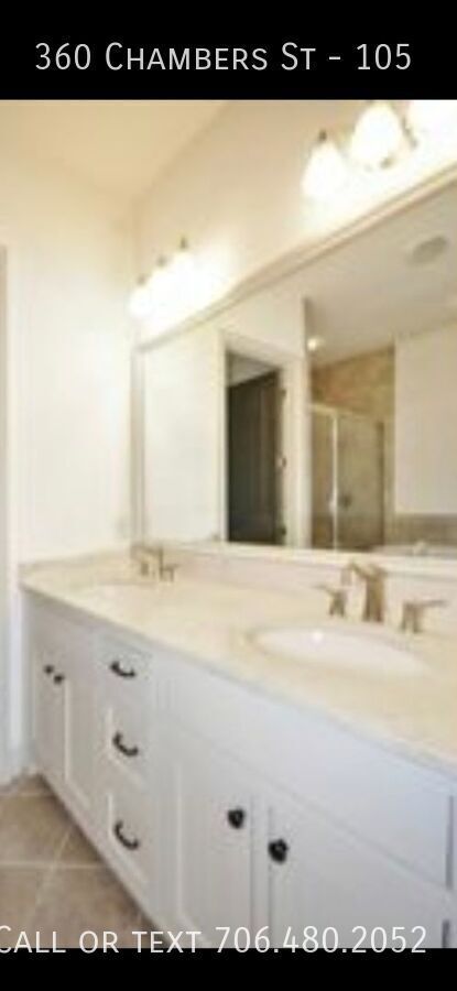 Building Photo - Stunning Upgraded 1-Bedroom, 2-Bathroom Un...