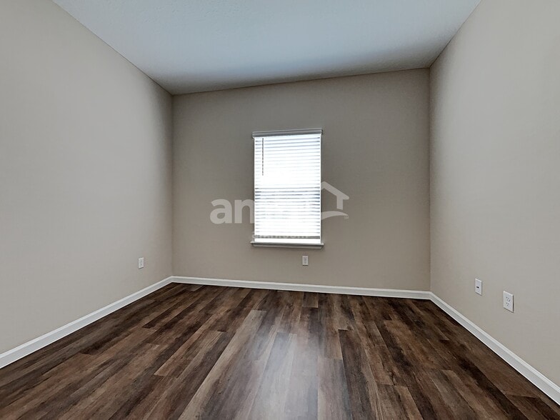 Building Photo - 225 Stone Arbor Ln