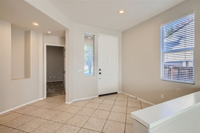 Building Photo - 4 BD/3 Ba Home with Three car attached gar...