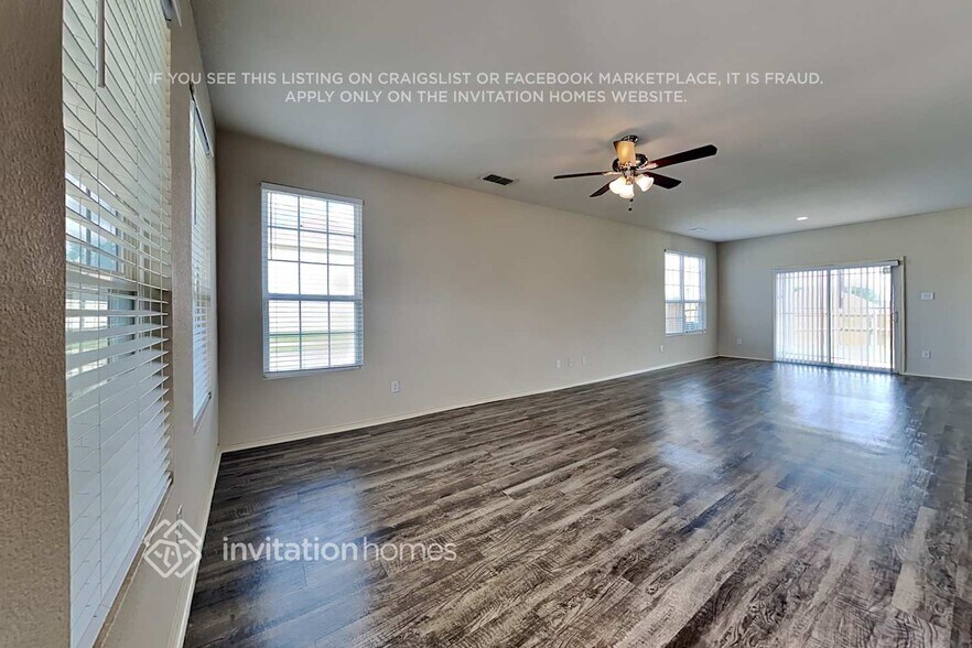 Building Photo - 2820 Englefield Green Dr