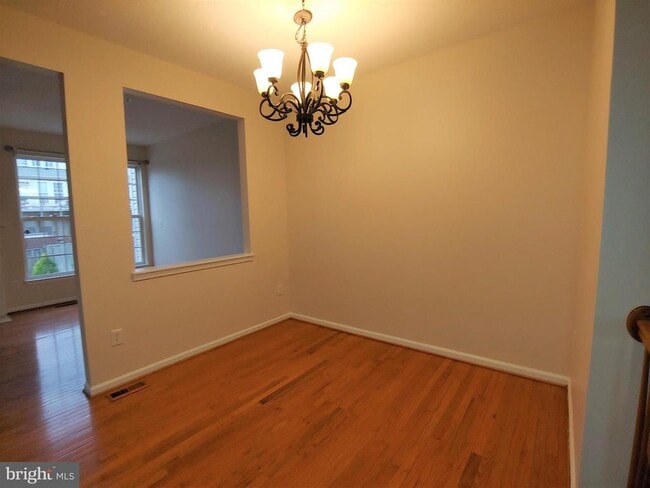 Building Photo - 912 Glaze Ct