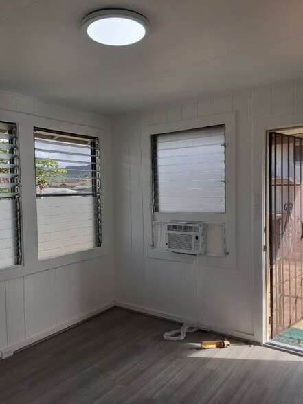 Building Photo - 707 Hausten St