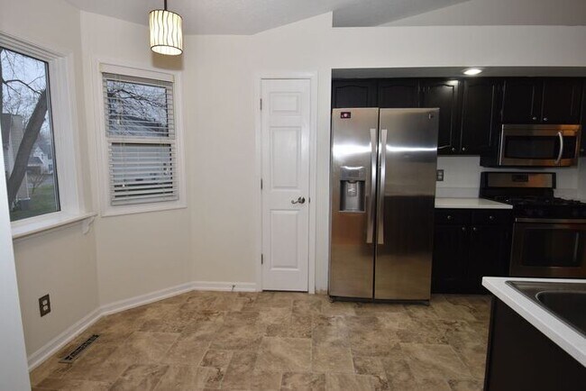 Building Photo - Cross Creek 4 bedroom home