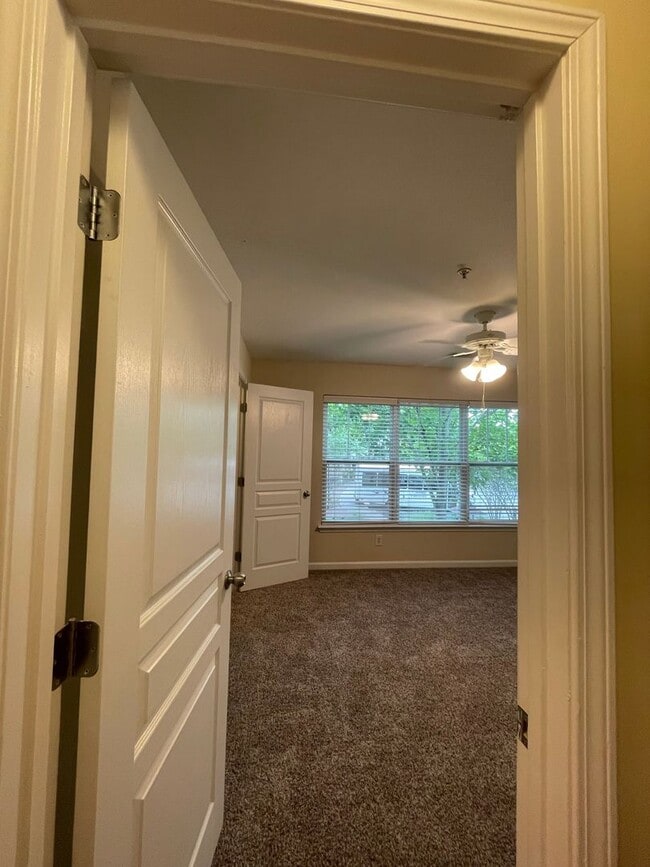 Building Photo - 02-206 Arkhipenko