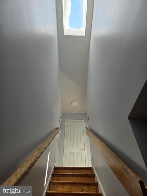 Building Photo - 4416 Lingan Rd NW