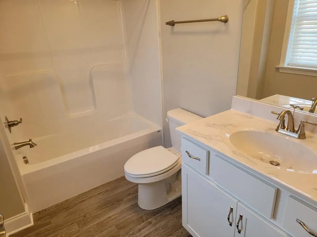 Building Photo - 605 White Chapel Rd