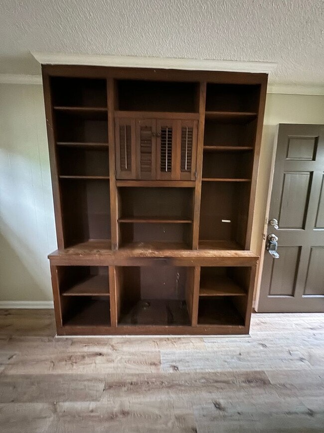 Building Photo - Nice 3/1 House in East Rome- $1,195