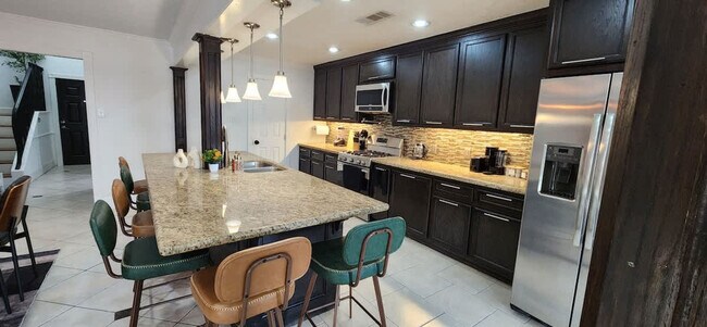 Building Photo - 3603 Zoch Ln