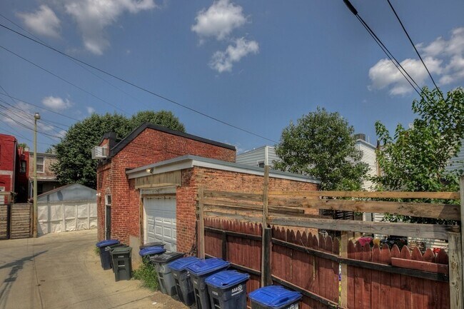 Building Photo - 1730 10th St NW