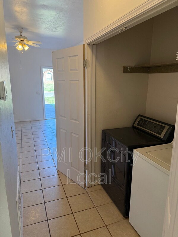 Building Photo - 1021 Shady Creek Cir