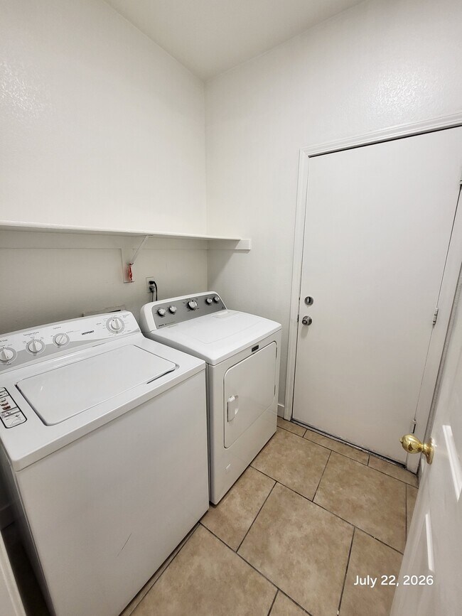 Building Photo - 7956 Angel Tree Ct