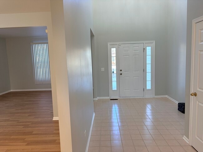 Building Photo - 1155 Clover Hill Ln