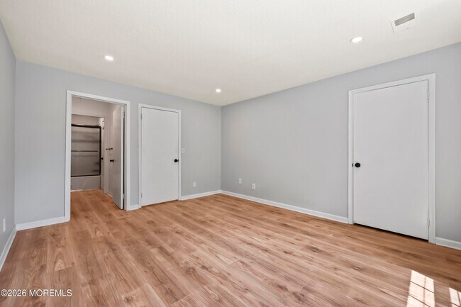 Building Photo - 18 Augusta Ct