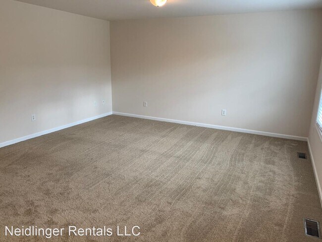 Building Photo - 3 br, 2.5 bath House - 224 Crown Court