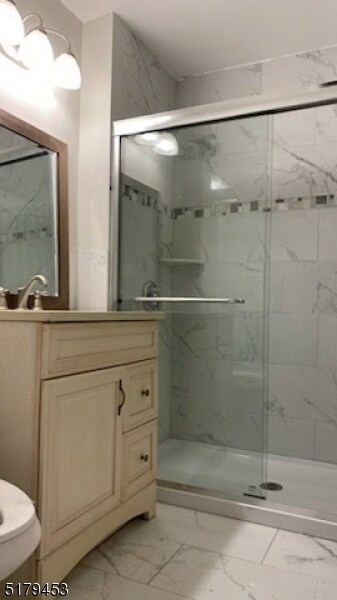 Building Photo - 4 Fern Ct