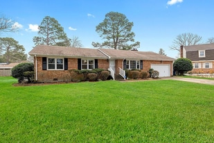Building Photo - 1132 Cresthaven Ln